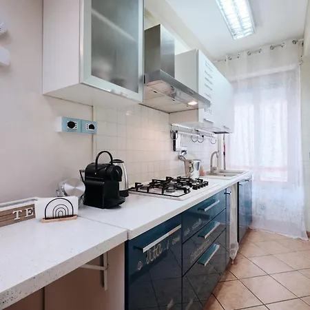 Apartment Metro A 10 Minutes - Free Wi-fi & Netflix